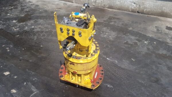 Reductor rotire  Komatsu PC 210 - imagine 4