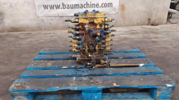 Distribuitor Hidraulic Komatsu PC 260 A 23-36-11100