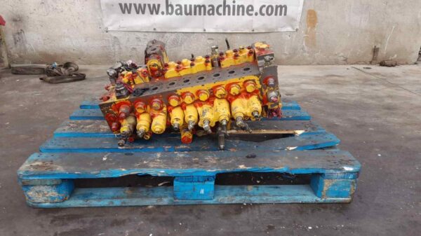 Distribuitor Hidraulic KOMATSU PHB 40121