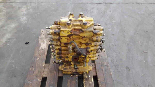 Distribuitor Hidraulic KOMATSU CCK  30450 - imagine 6