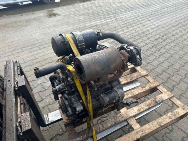 Motor YANMAR 3TN84TL