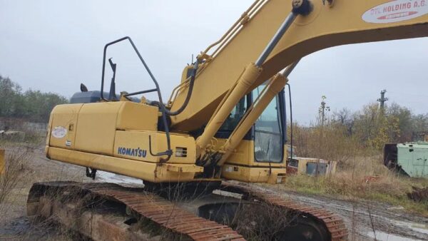 Komatsu PC 210