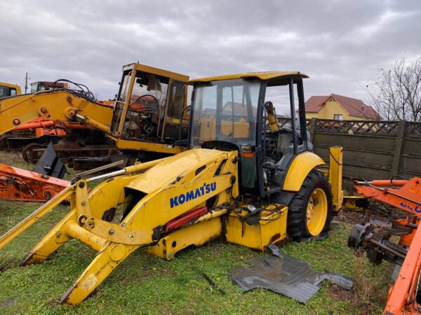 Komatsu WB93, WB97 - imagine 2