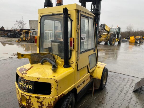 Hyster 300