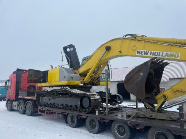 New Holland E 305