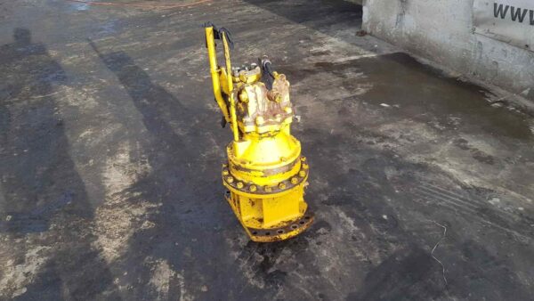 Reductor rotire KOMATSU 20Y-26-31110 - imagine 4