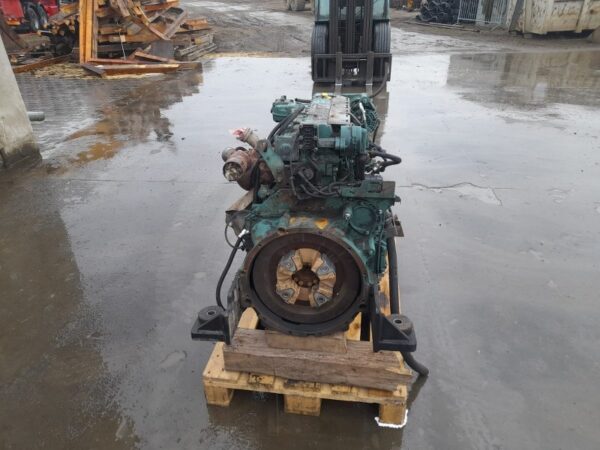 Motor Volvo D6E EFE 3 - imagine 5