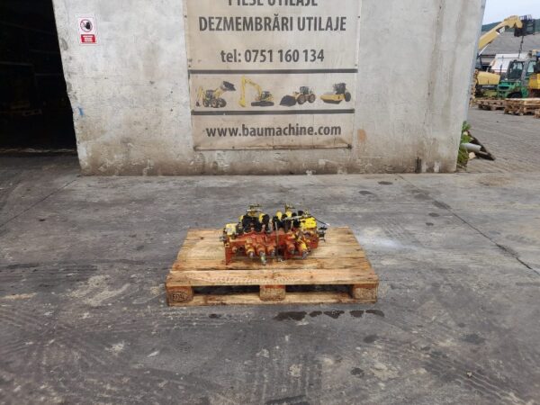 Distribuitor hidraulic Kawasaki KMX15E/23017 - imagine 5