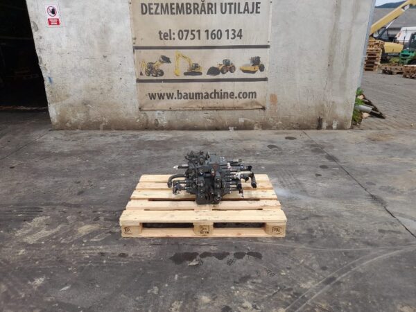 Distribuitor hidraulic Volvo UX28
