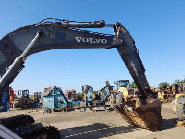 Volvo EC 360 - imagine 2