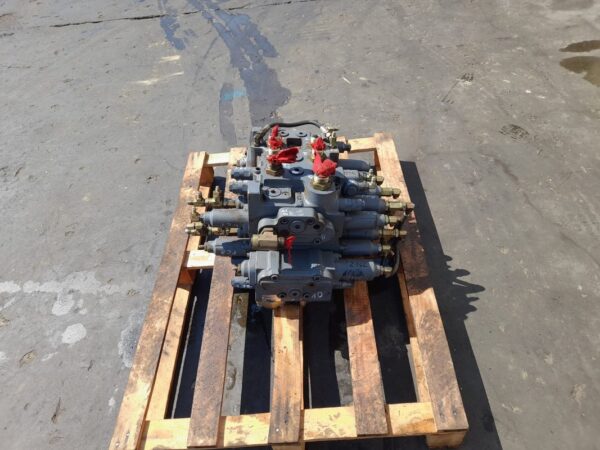 Distribuitor hidraulic KPM KMX15YC - imagine 3