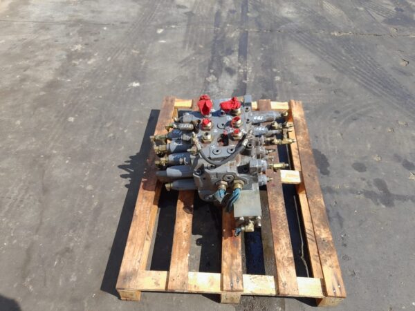 Distribuitor hidraulic KPM KMX15YC - imagine 6