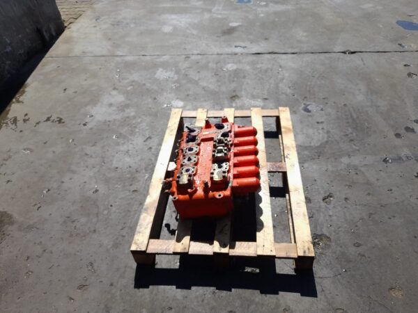 Distribuitor hidraulic O&K 224610 - imagine 5