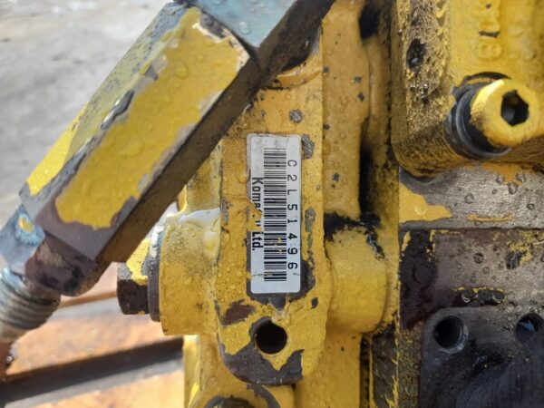 Distribuitor hidraulic Komatsu C2L51496 - imagine 3