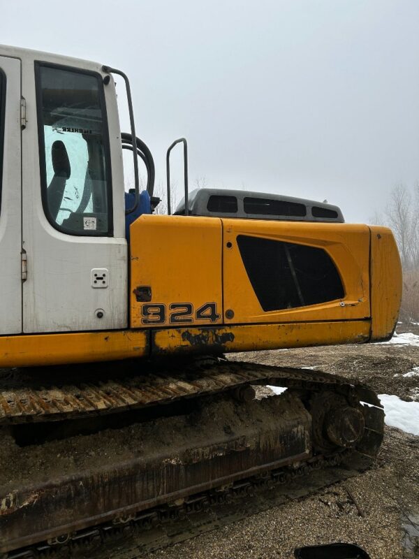 Liebherr R924C - imagine 4