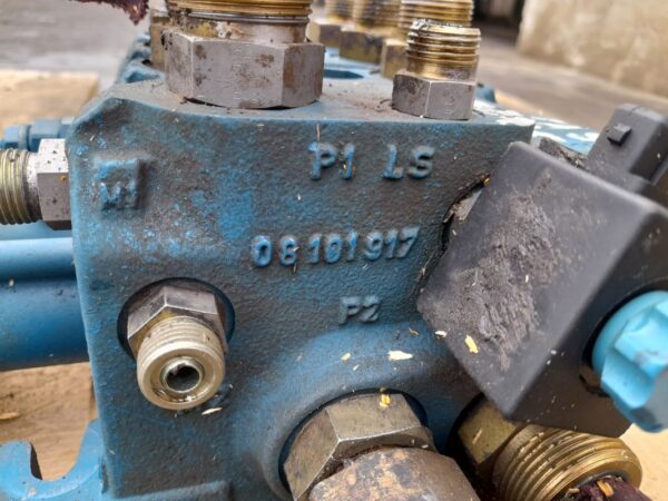 Distribuitor hidraulic Rexroth - imagine 5