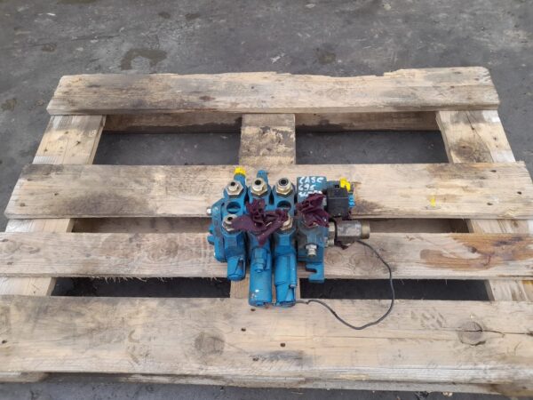 Distribuitor hidraulic Rexroth - imagine 3