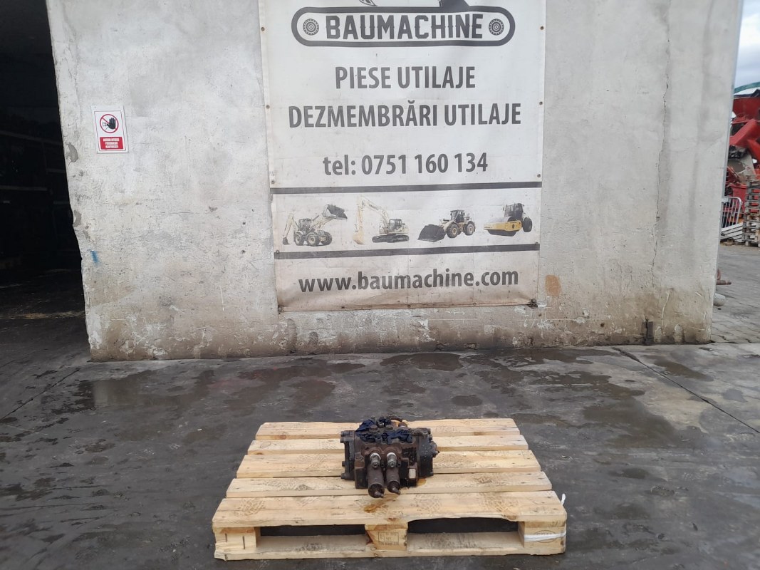 Distribuitor hidraulic Fiat Hitachi W190 - imagine 6