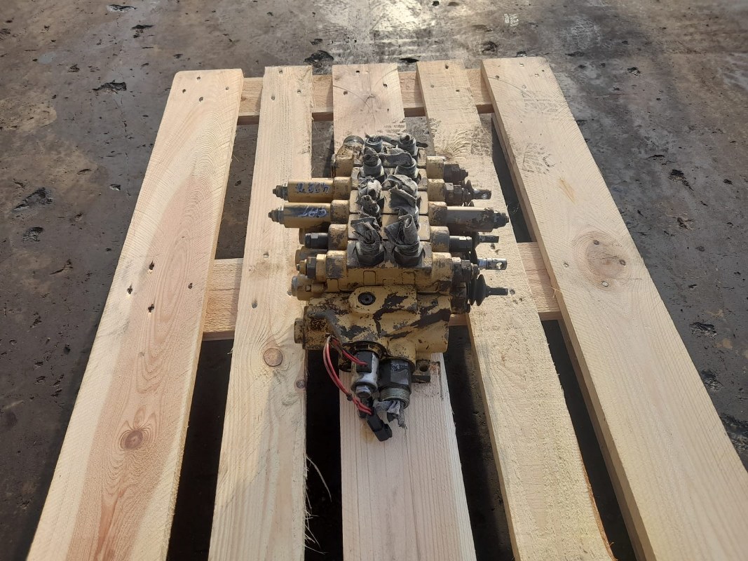 Distribuitor hidraulic Caterpillar 180-8603 - imagine 5