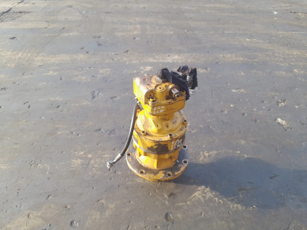 Reductor de rotire Takeuchi TB 070 - imagine 4