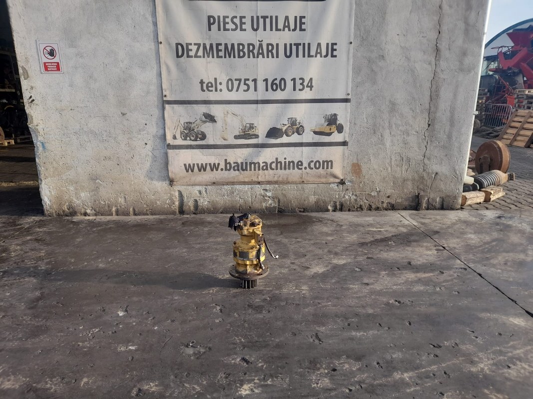 Reductor de rotire Takeuchi TB 070 - imagine 5