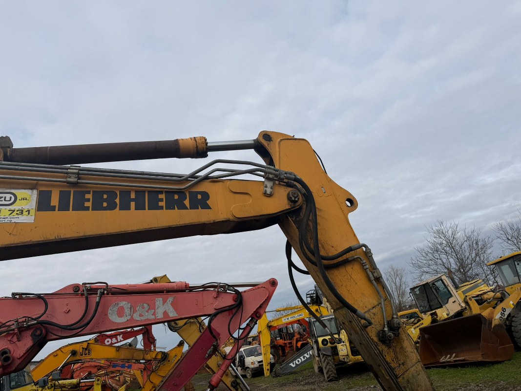 Cilindru hidraulic Liebherr R 926 C Litronic - imagine 3