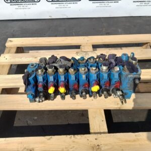 Distribuitor hidraulic Rexroth 07260157 Komatsu WB93R-2